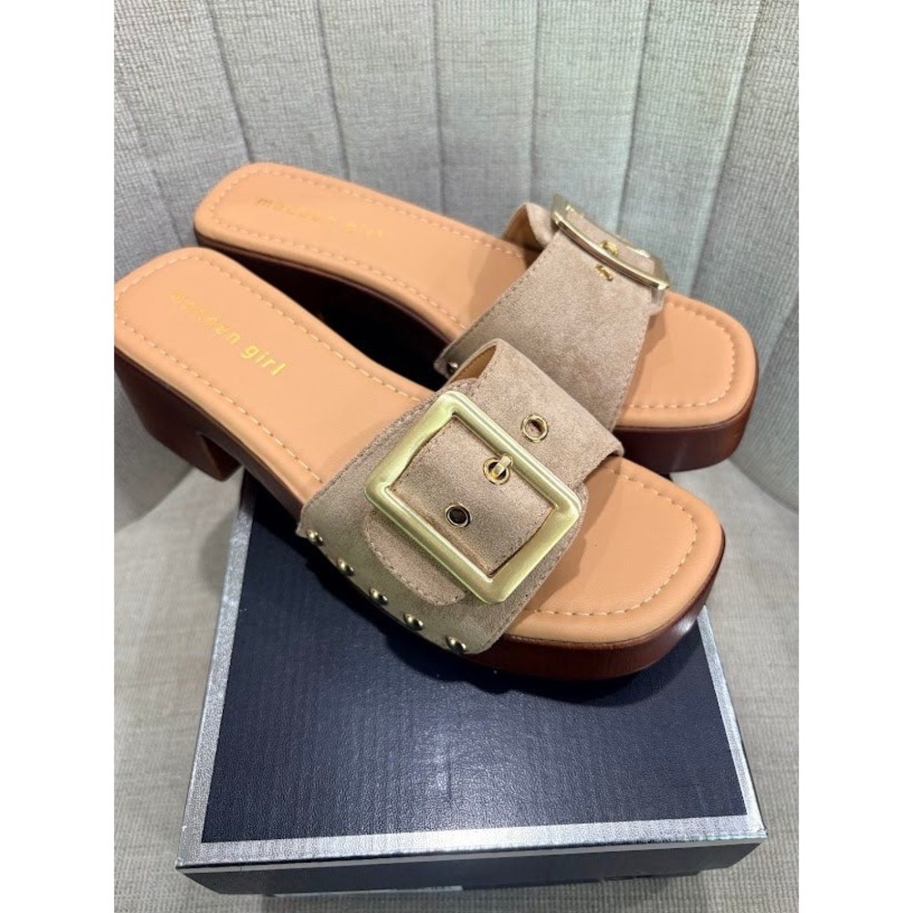 Madden Girl Joeanna Sandals Womens 8 Taupe Platform Block Heel Gold Buckle NEW